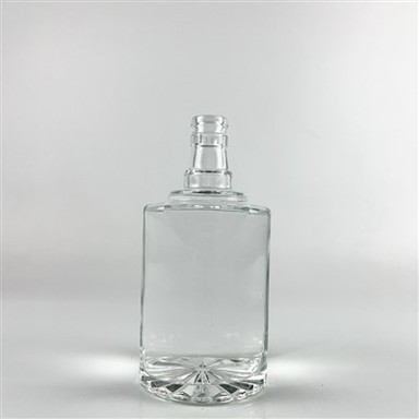 Kristāla stikla vīna pudele